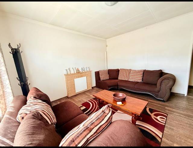 3 BEDROOM HOUSE FOR SALE IN VANDERBIJLPARK CW 3
